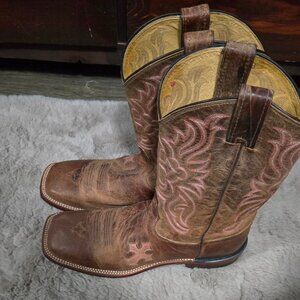 Tony Lama boots 👢